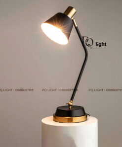 Đèn Bàn Trang Trí - VRG-DB38